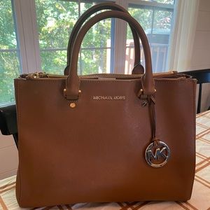 MICHAEL Michael Kors Medium Leather Bag